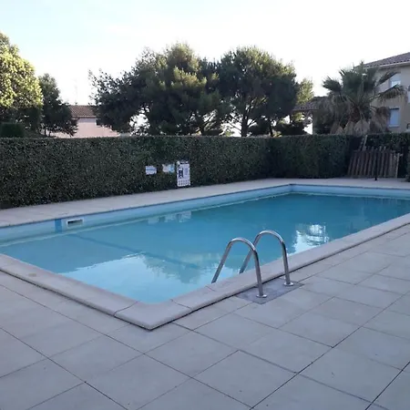 Calme Avec Piscine Apartment *