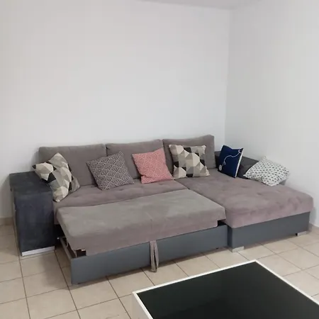 Apartment Calme Avec Piscine Beziers